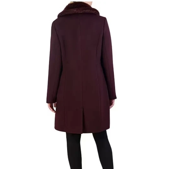 Cole Haan Elegant Burgundy Coat with Faux Fur Collar - Picture 2 of 3